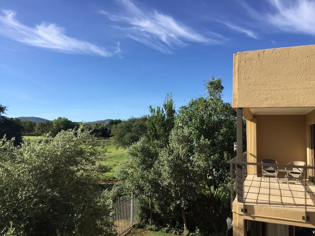 Beautiful Studio! Modern, Secure,Comfy Stay In Windhoek Golf Estate Exterior photo